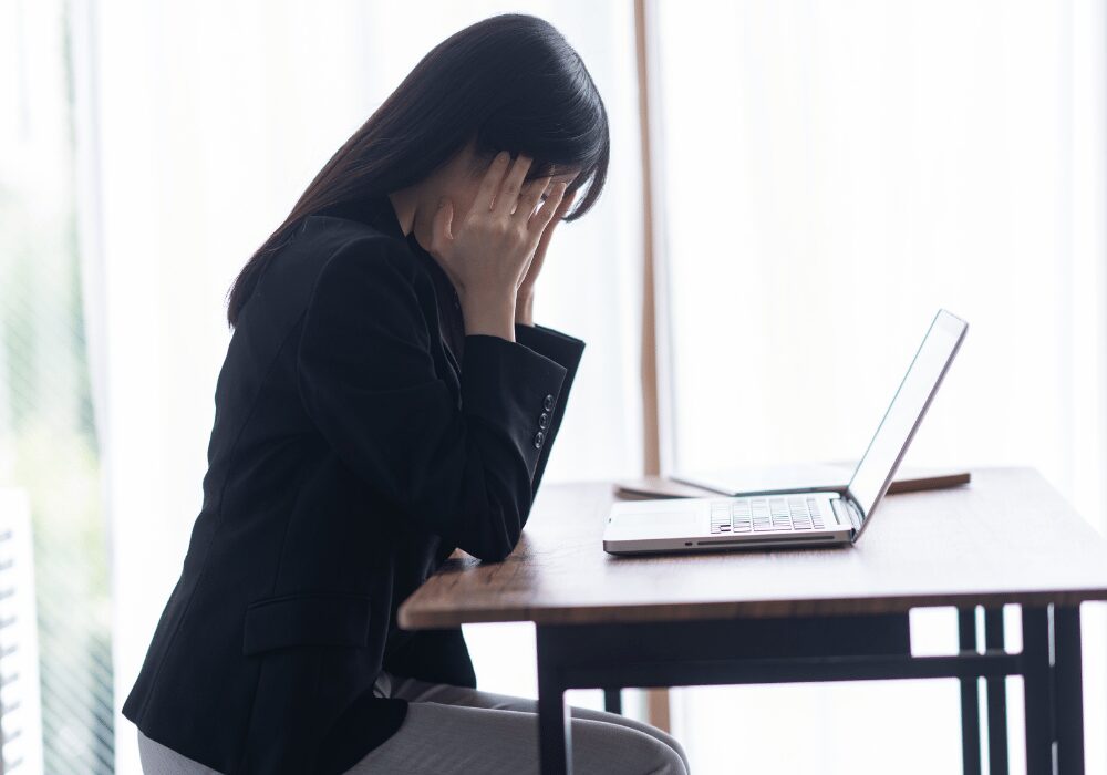 40代女性が恋愛したいけど「怖い」と感じて踏み出せない様子